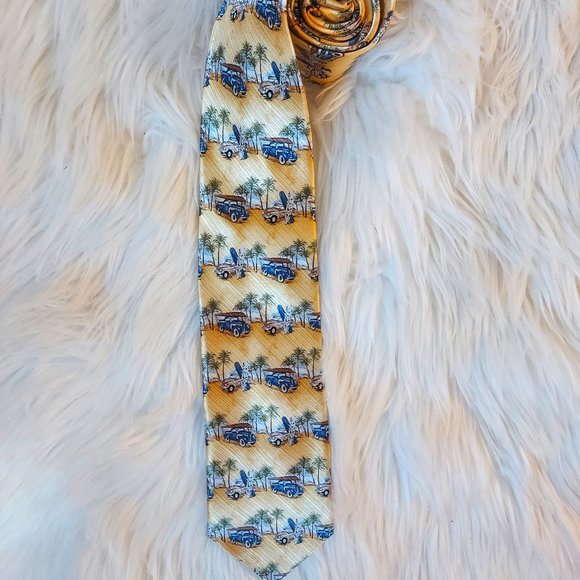 Class Club - Boys Size - Vintage Car and Beach Print Tie - Picture 1 of 3